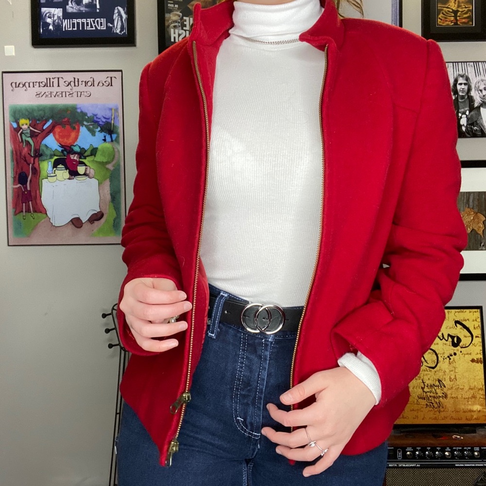 Red Arvida coat - Picture 2 of 6